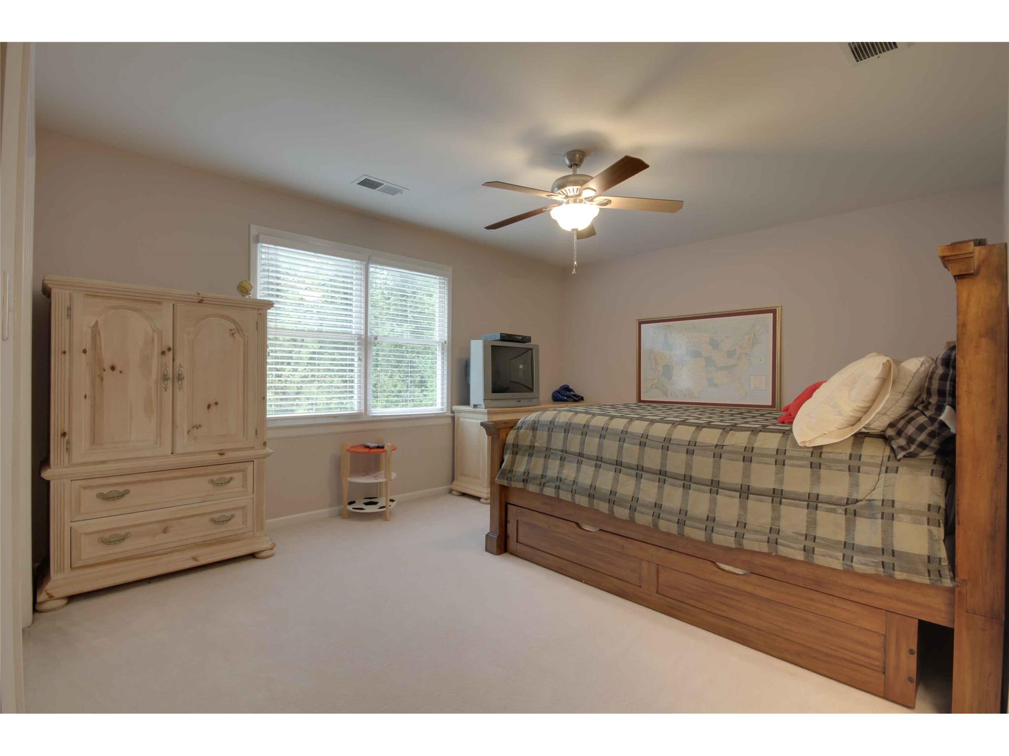 3715 Harts Ct, Atlanta, GA 30341 photo 24