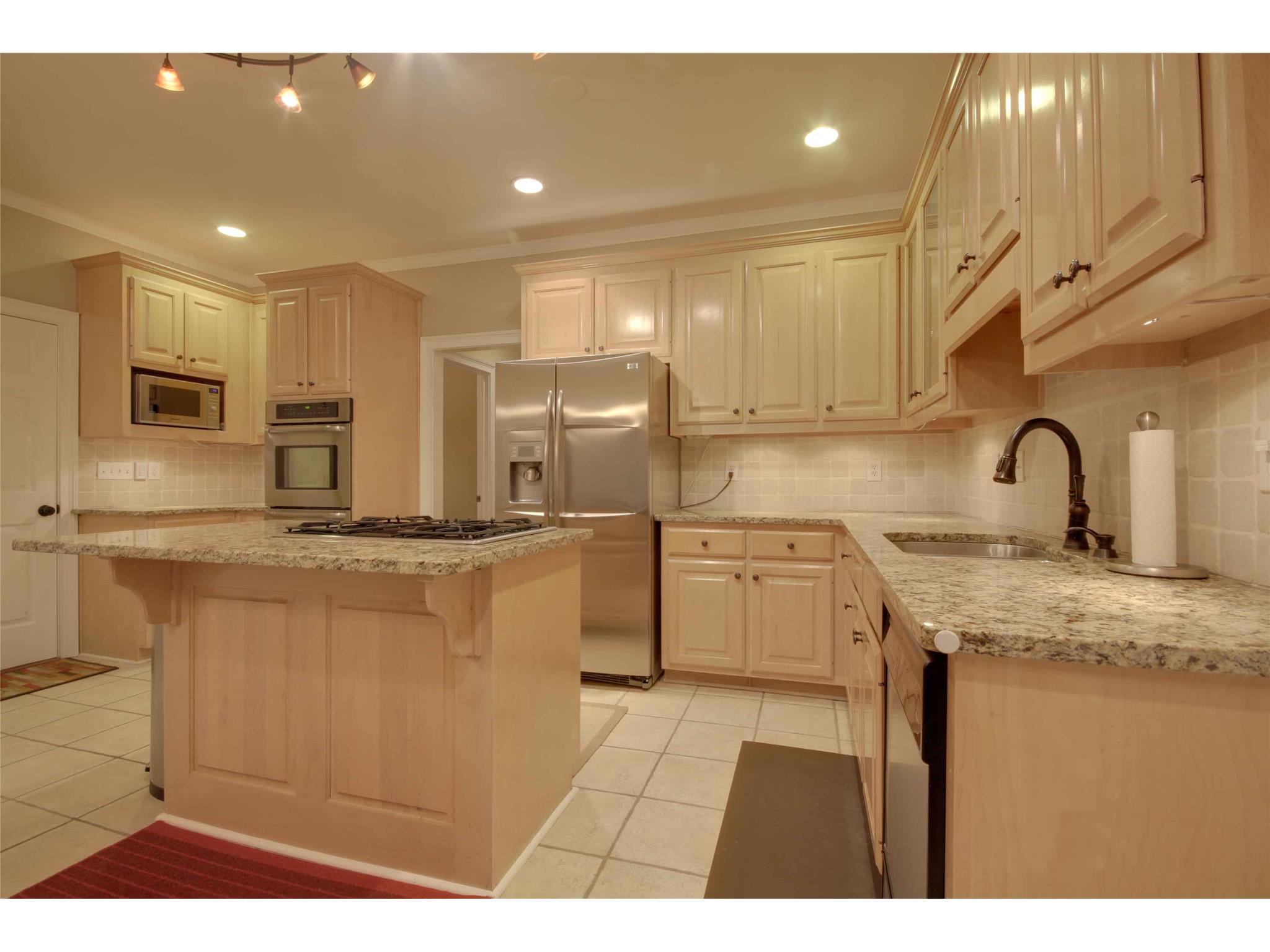 3715 Harts Ct, Atlanta, GA 30341 photo 9
