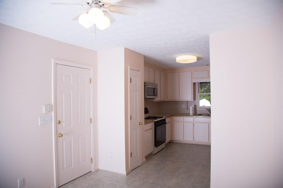 1651 Plunketts Rd, Buford, GA 30519 photo 6