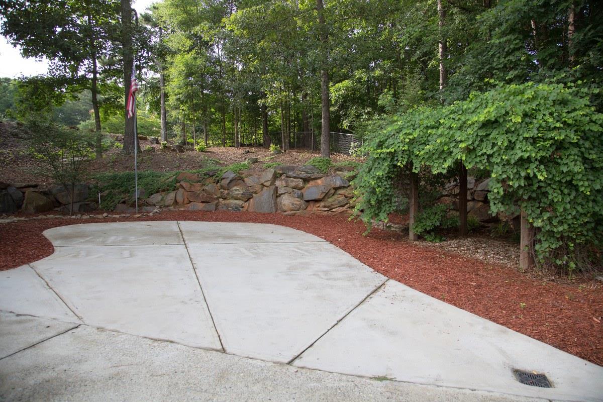 1651 Plunketts Rd, Buford, GA 30519 photo 3