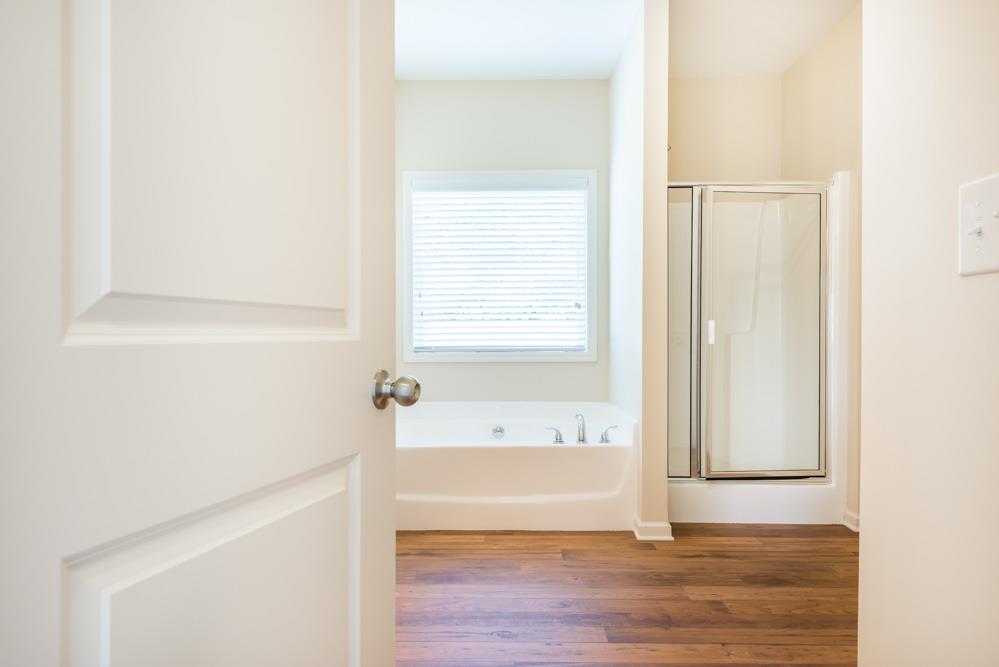 1056 Sutherland Dr, Winder, GA 30680 photo 3