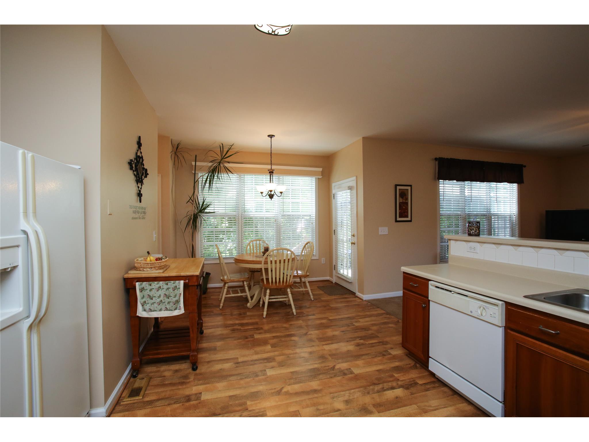 365 Ruby Forest Pkwy, Suwanee, GA 30024 photo 7