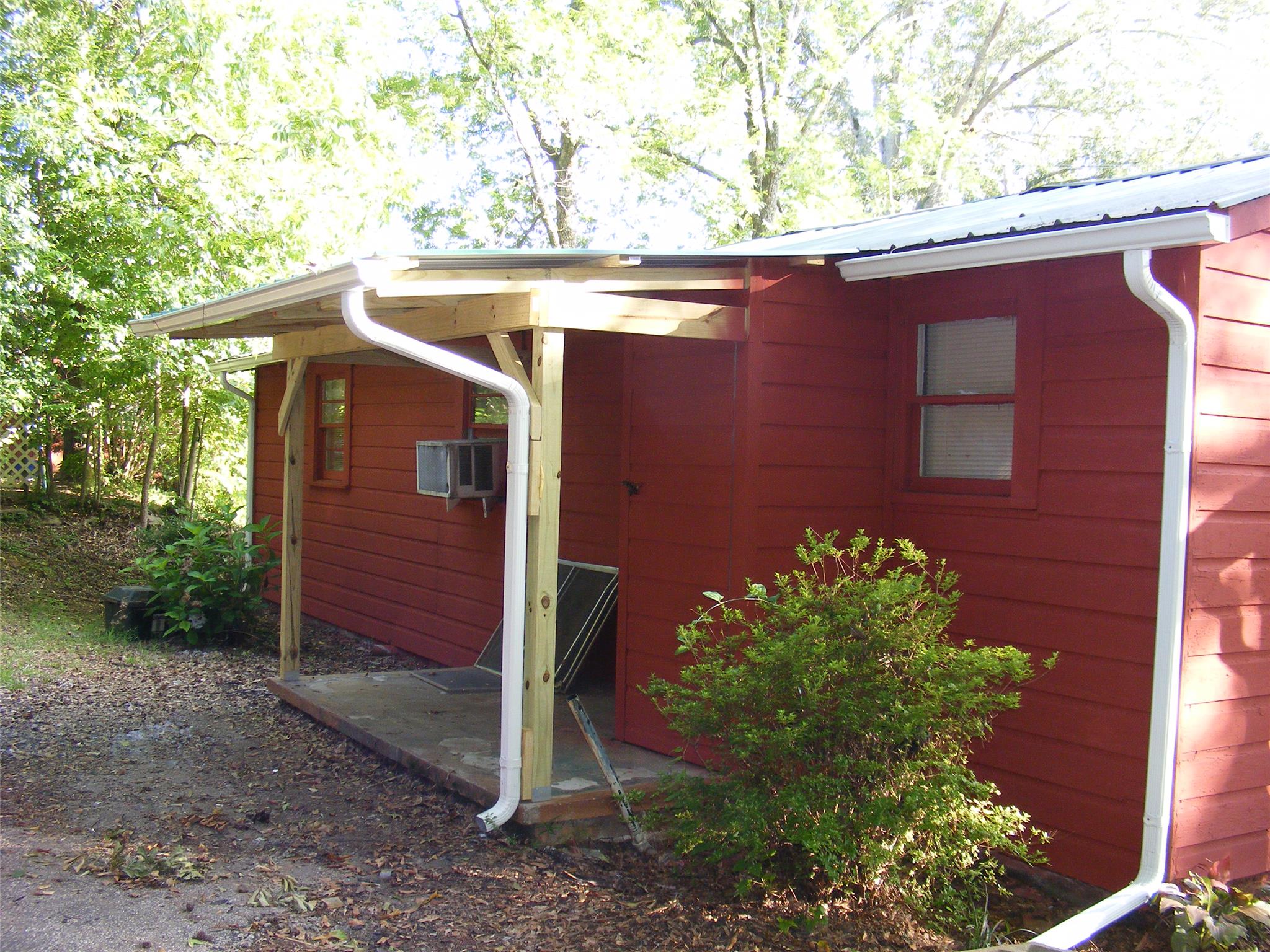 199 Morgan St, Toccoa, GA 30577 photo 3