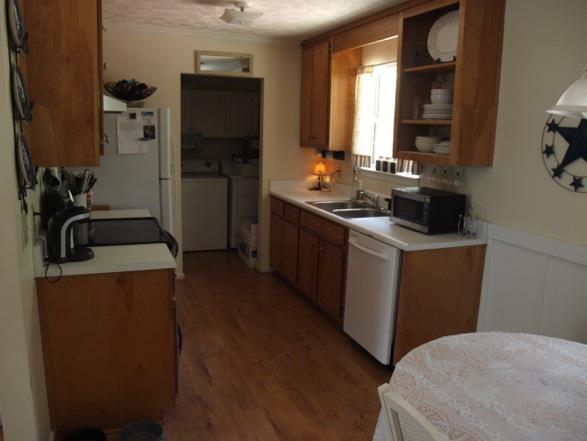 4745 Perry Rd, Gainesville, GA 30506 photo 5
