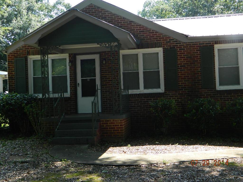64 N Bowden St, Commerce, GA 30529 photo 1