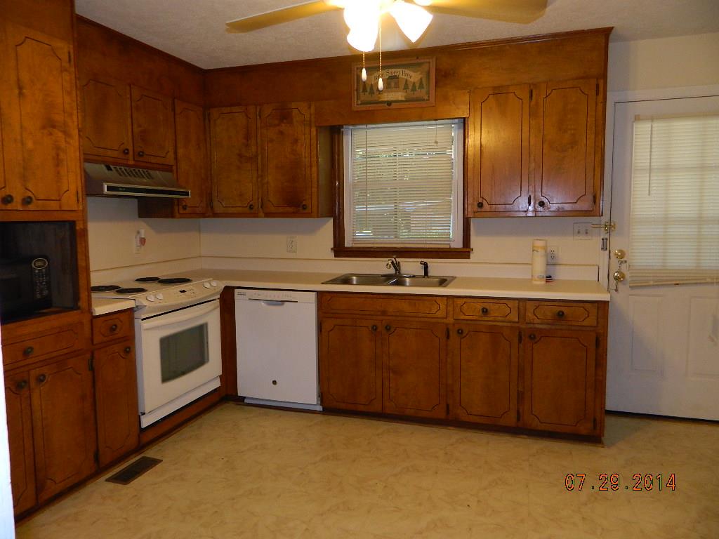 64 N Bowden St, Commerce, GA 30529 photo 8