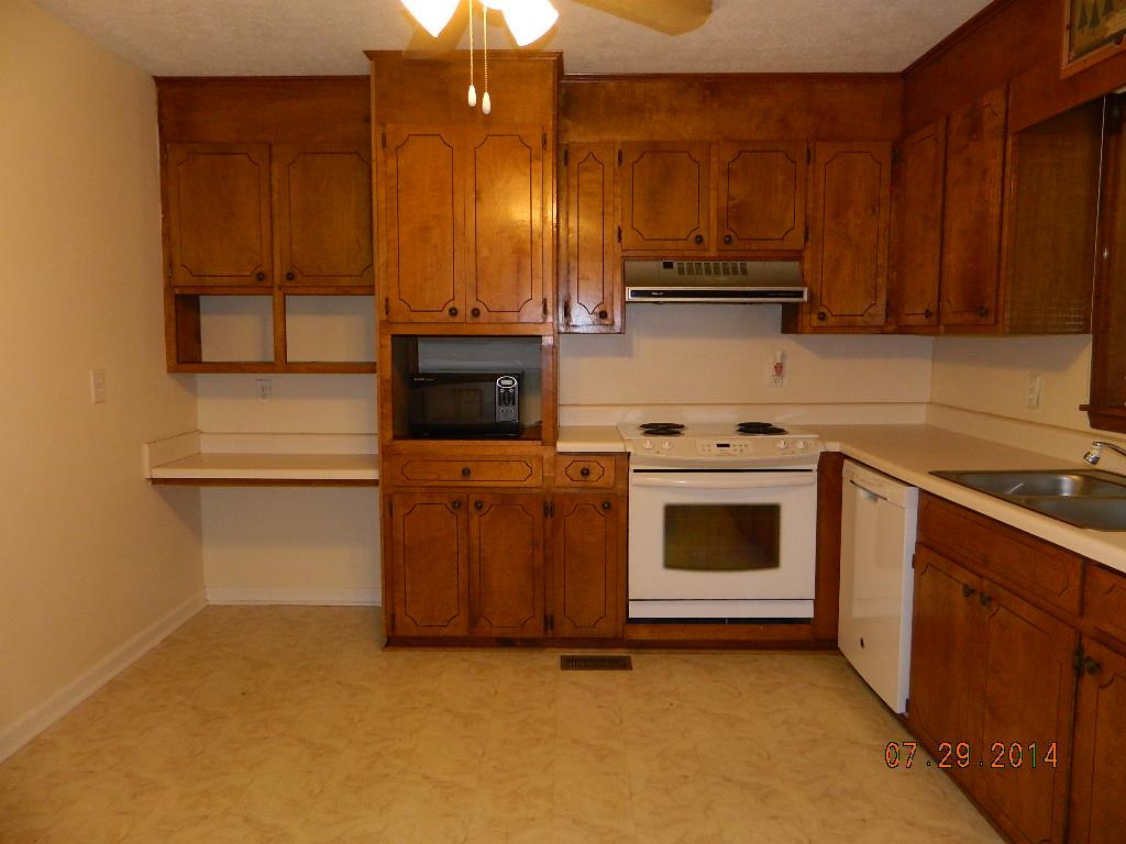 64 N Bowden St, Commerce, GA 30529 photo 7