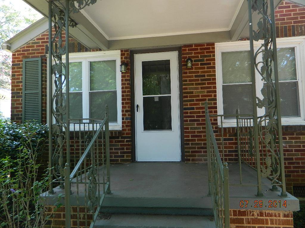 64 N Bowden St, Commerce, GA 30529 photo 2
