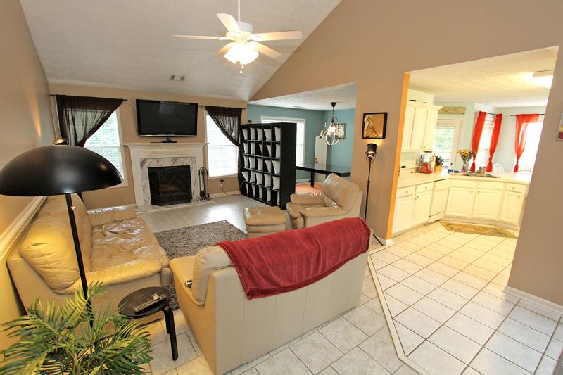 595 Flintlock Dr, Dacula, GA 30019 photo 4