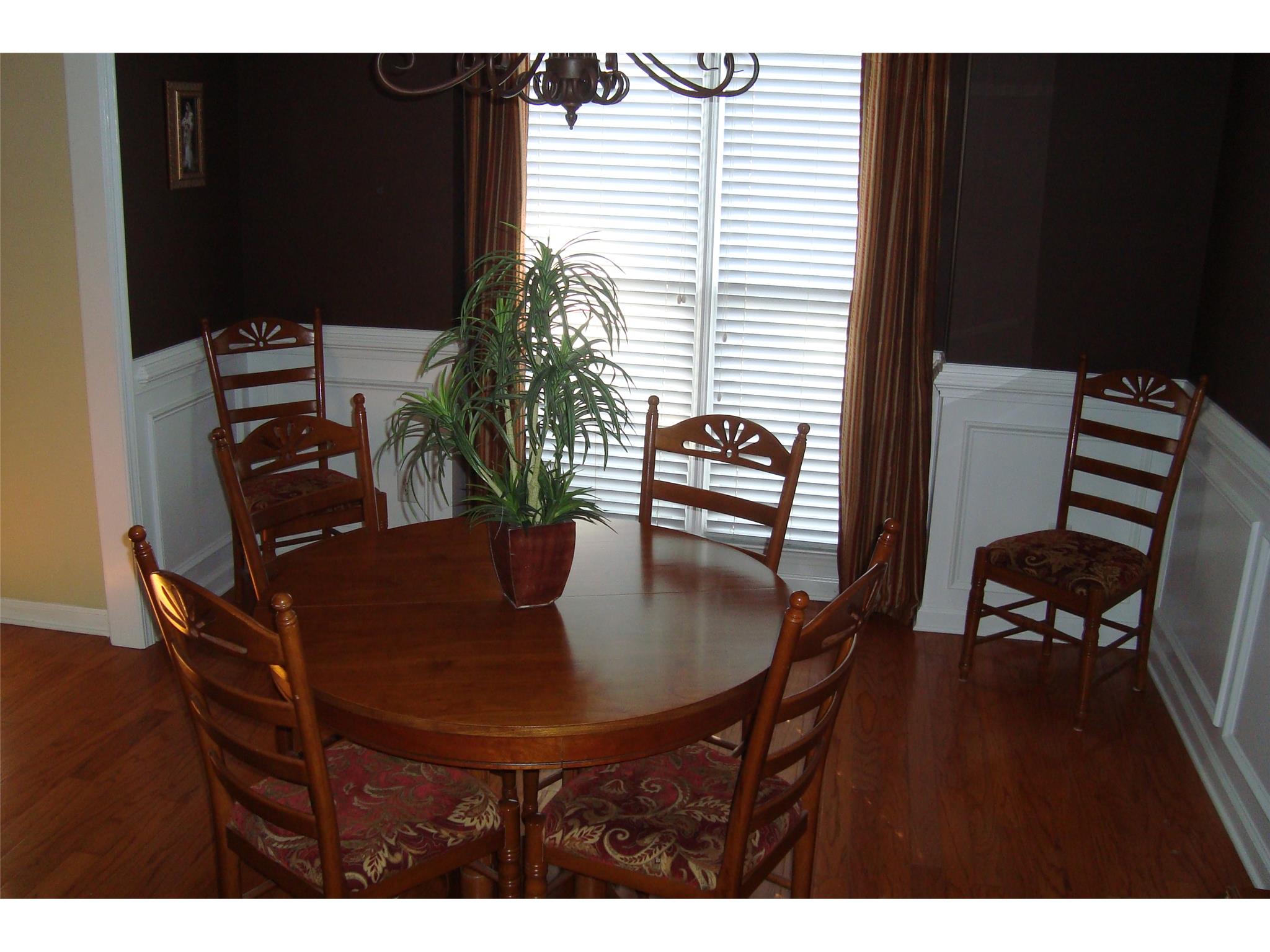 3855 Ridge Point Dr, Suwanee, GA 30024 photo 4