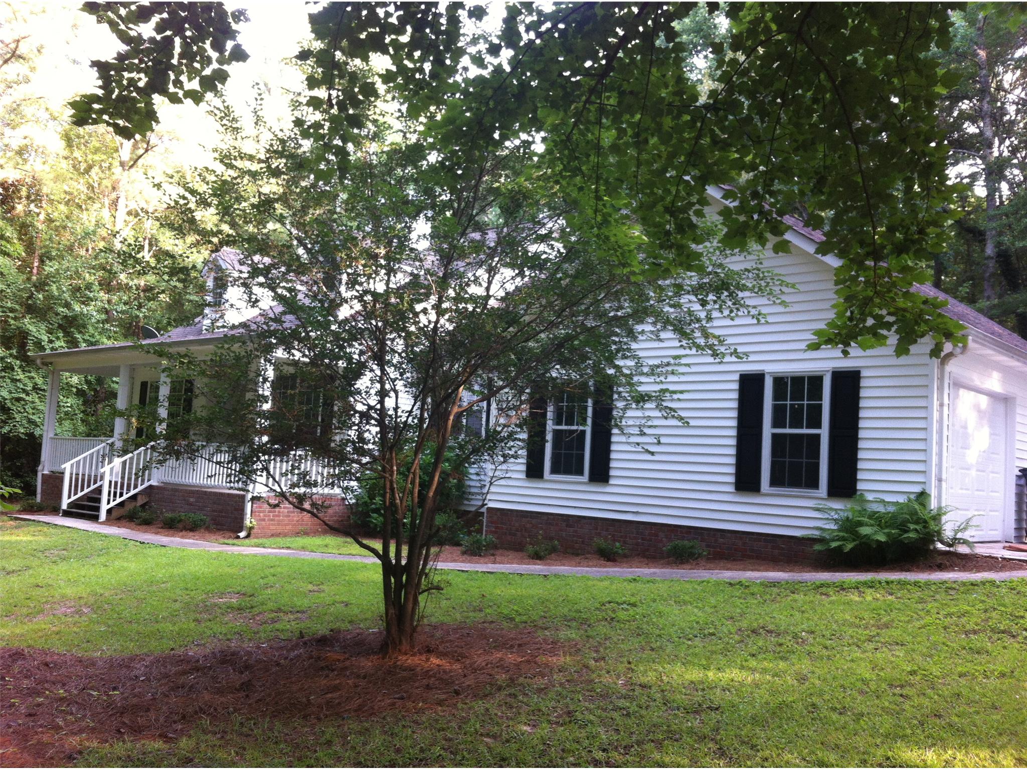 152 Lake Hampton Dr, Hampton, GA 30228 photo 1