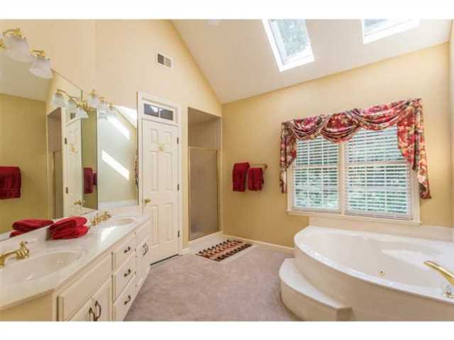 125 Lowridge Ct, Duluth, GA 30097 photo 10