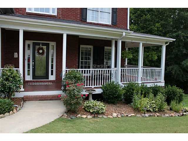 1050 Hillside Pine Dr, Grayson, GA 30017 photo 2