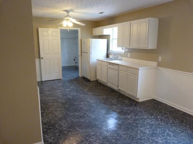 201 Greenleaf Dr, Hampton, GA 30228 photo 7