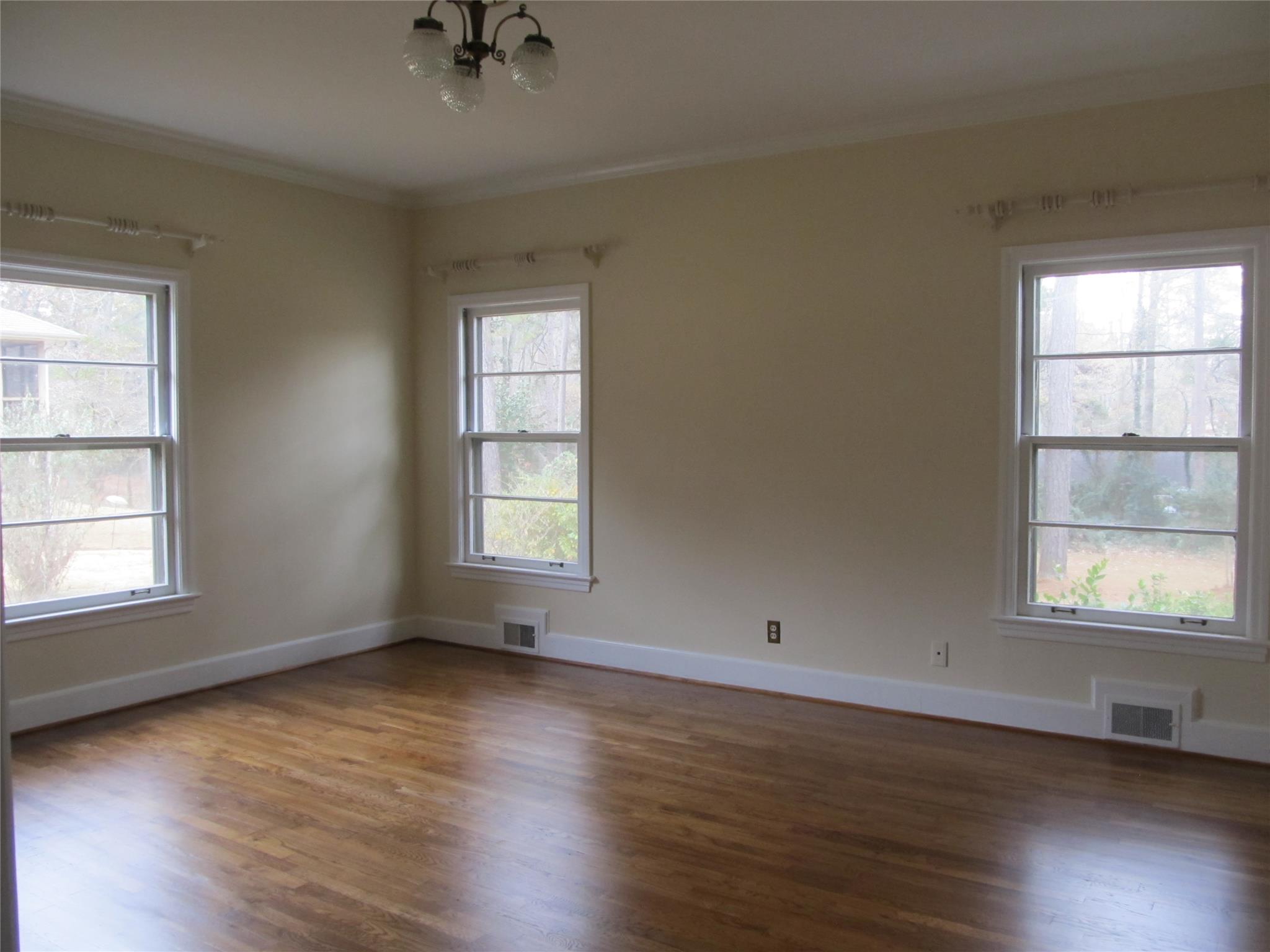727 Larose Ter, Lagrange, GA 30240 photo 8