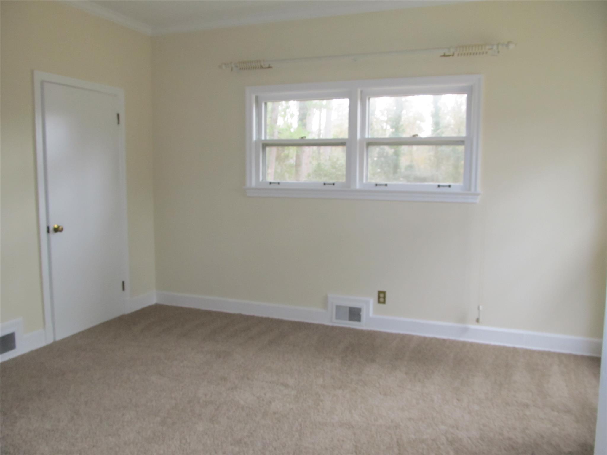 727 Larose Ter, Lagrange, GA 30240 photo 12