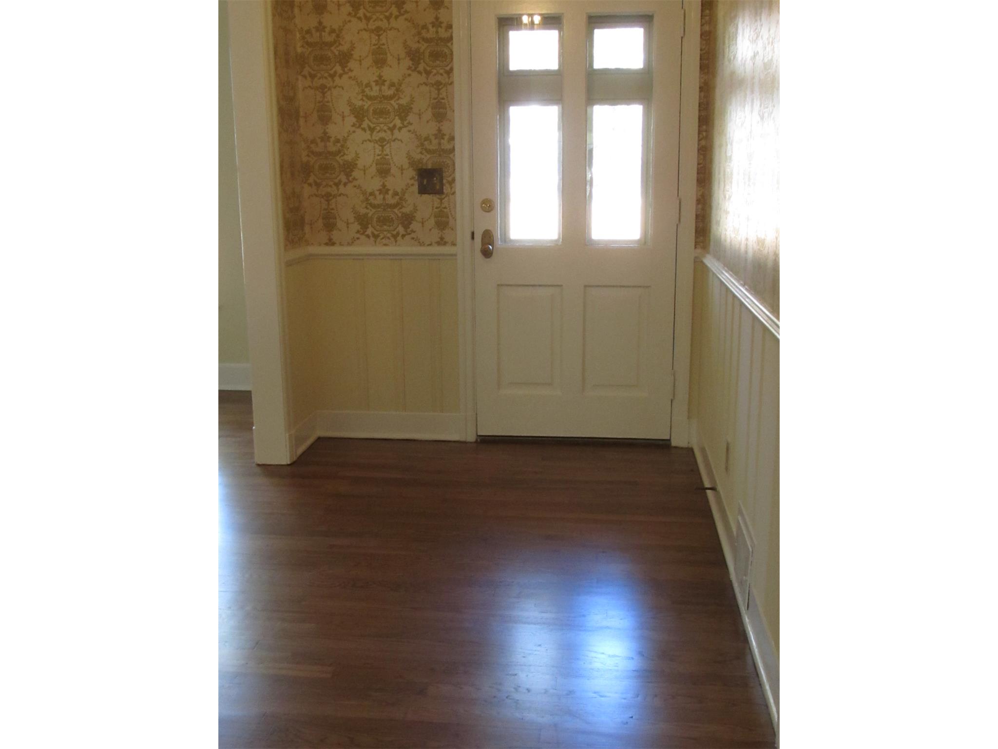 727 Larose Ter, Lagrange, GA 30240 photo 2
