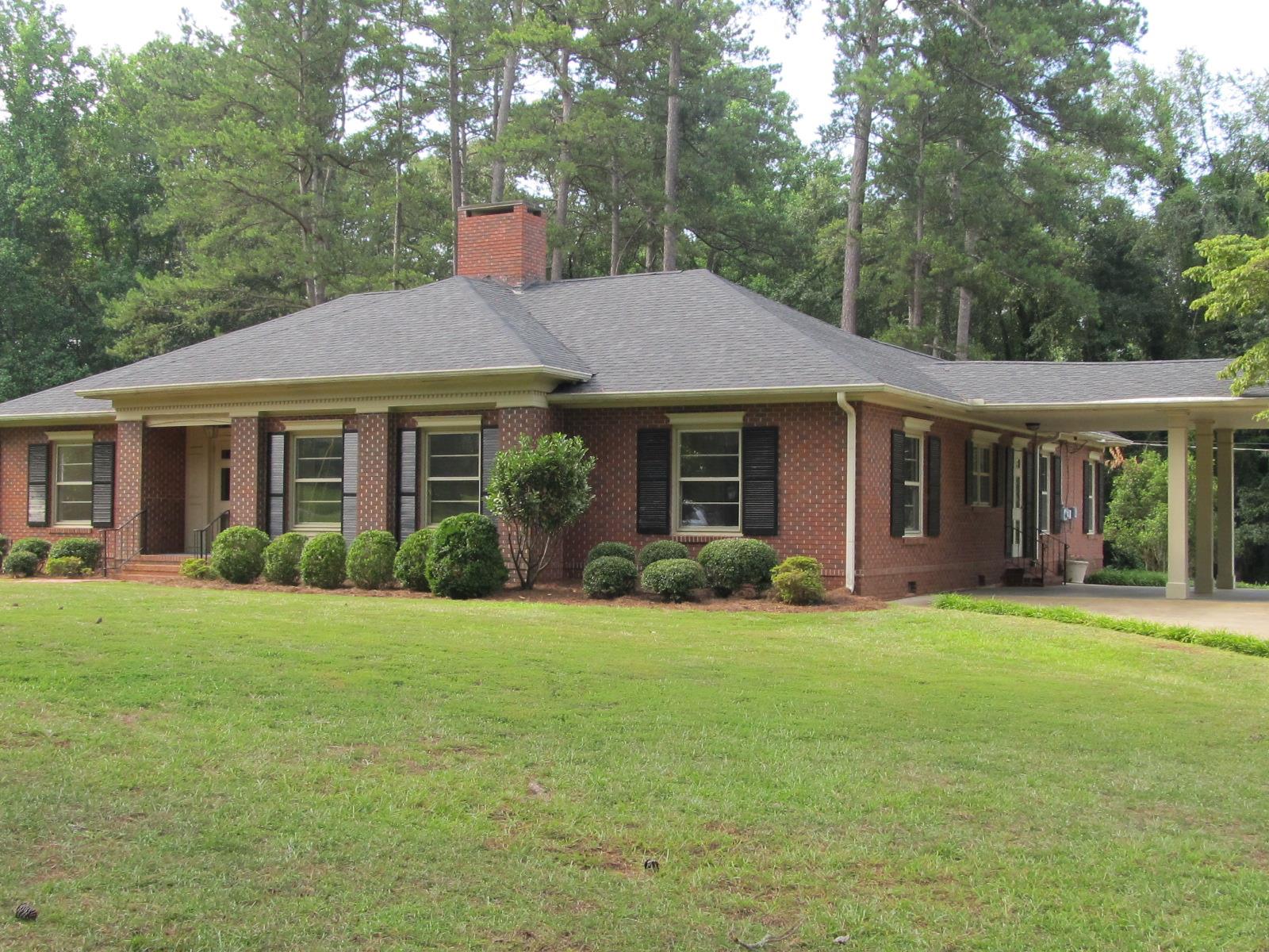 727 Larose Ter, Lagrange, GA 30240 photo 1