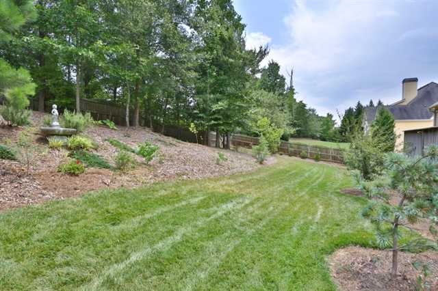2734 Legislative Ln, Buford, GA 30519 photo 2
