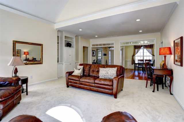 2734 Legislative Ln, Buford, GA 30519 photo 7