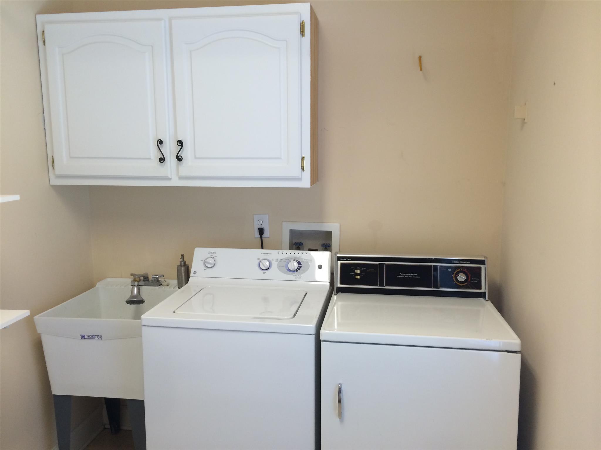 861 Fairway Dr, Monroe, GA 30655 photo 6