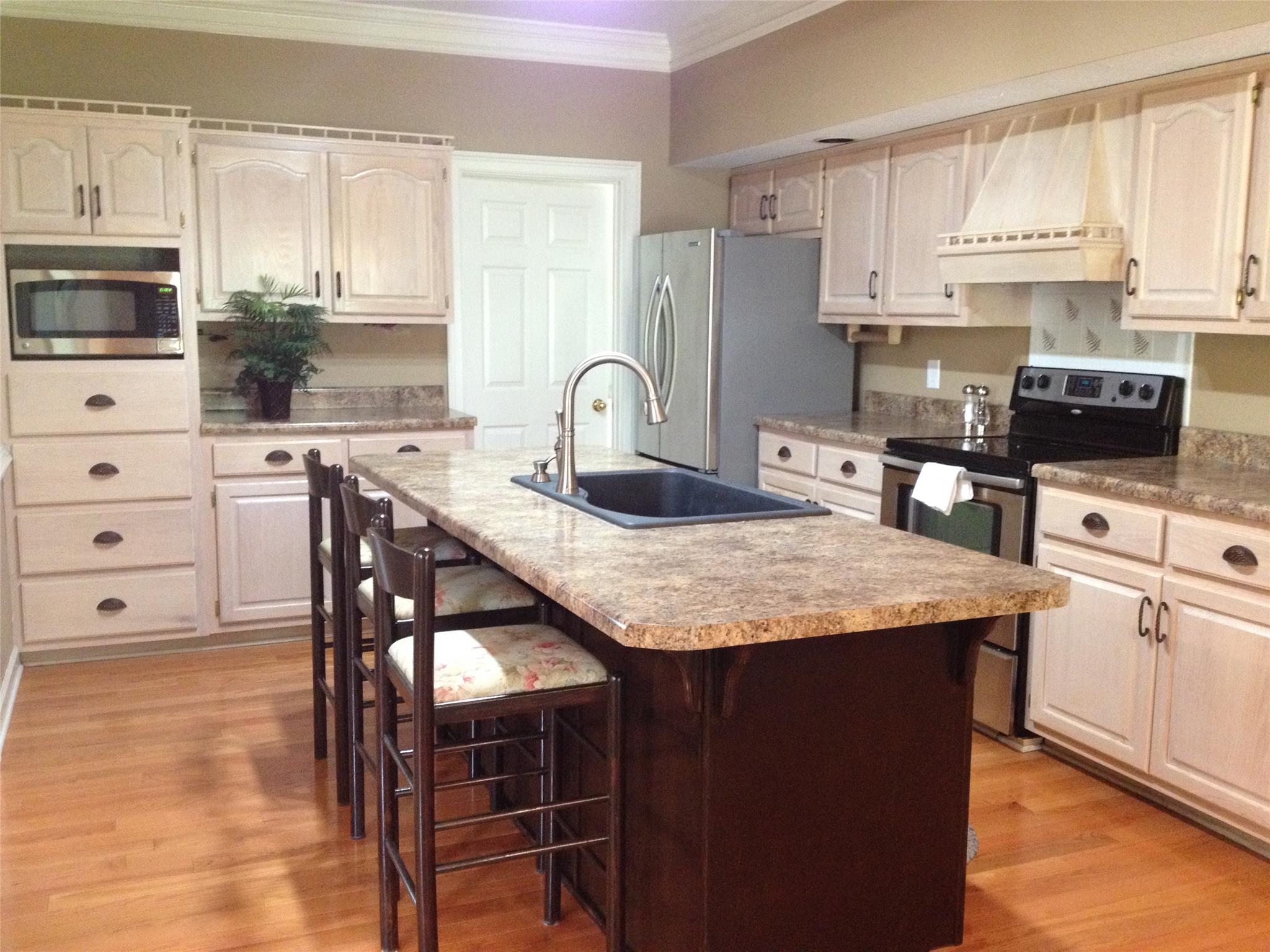 861 Fairway Dr, Monroe, GA 30655 photo 4