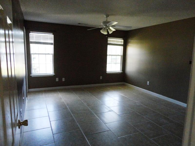 22 Breeze Pt, Byron, GA 31008 photo 2