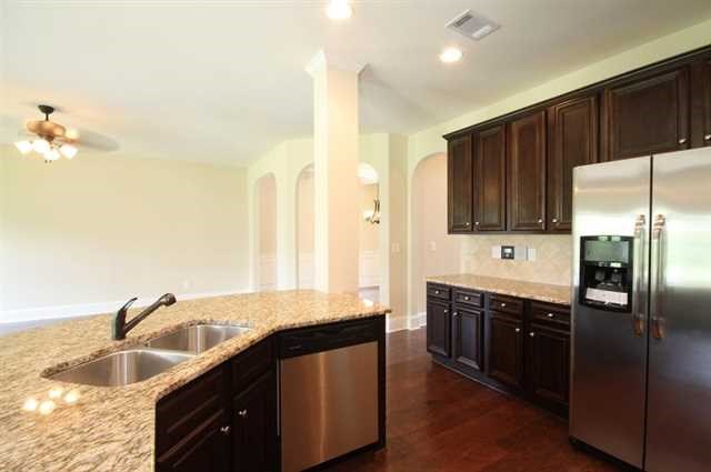 709 Flag St, Canton, GA 30114 photo 6