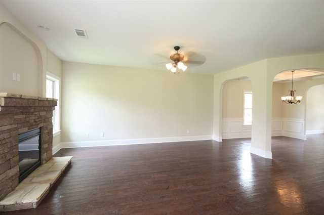 709 Flag St, Canton, GA 30114 photo 3