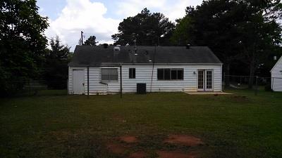 11212 Shannon Cir, Hampton, GA 30228 photo 2