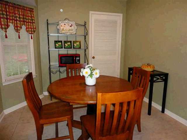 1721 Tipperary Cir, Monroe, GA 30656 photo 9