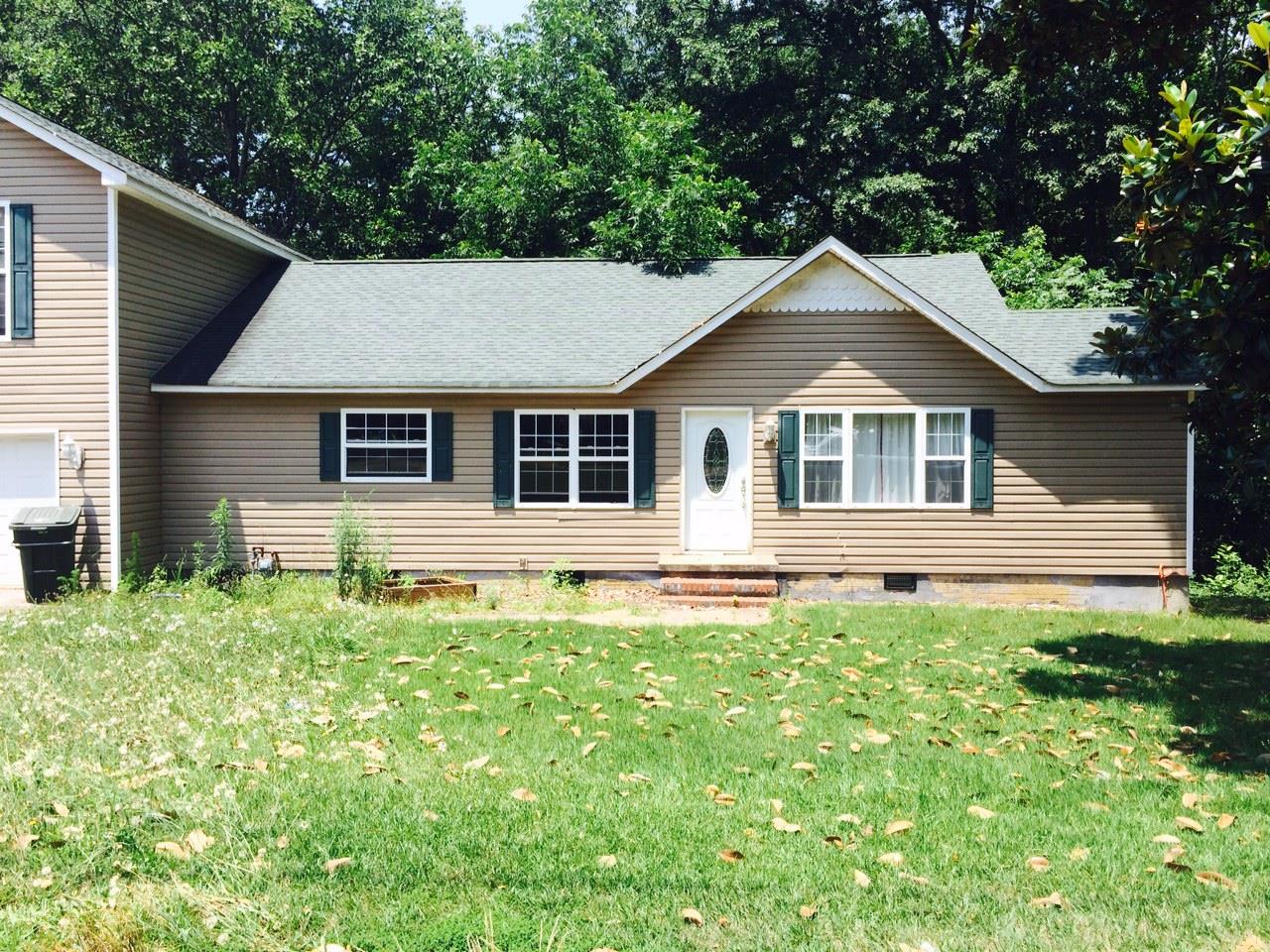 73 Johnson St, Royston, GA 30662 photo 2