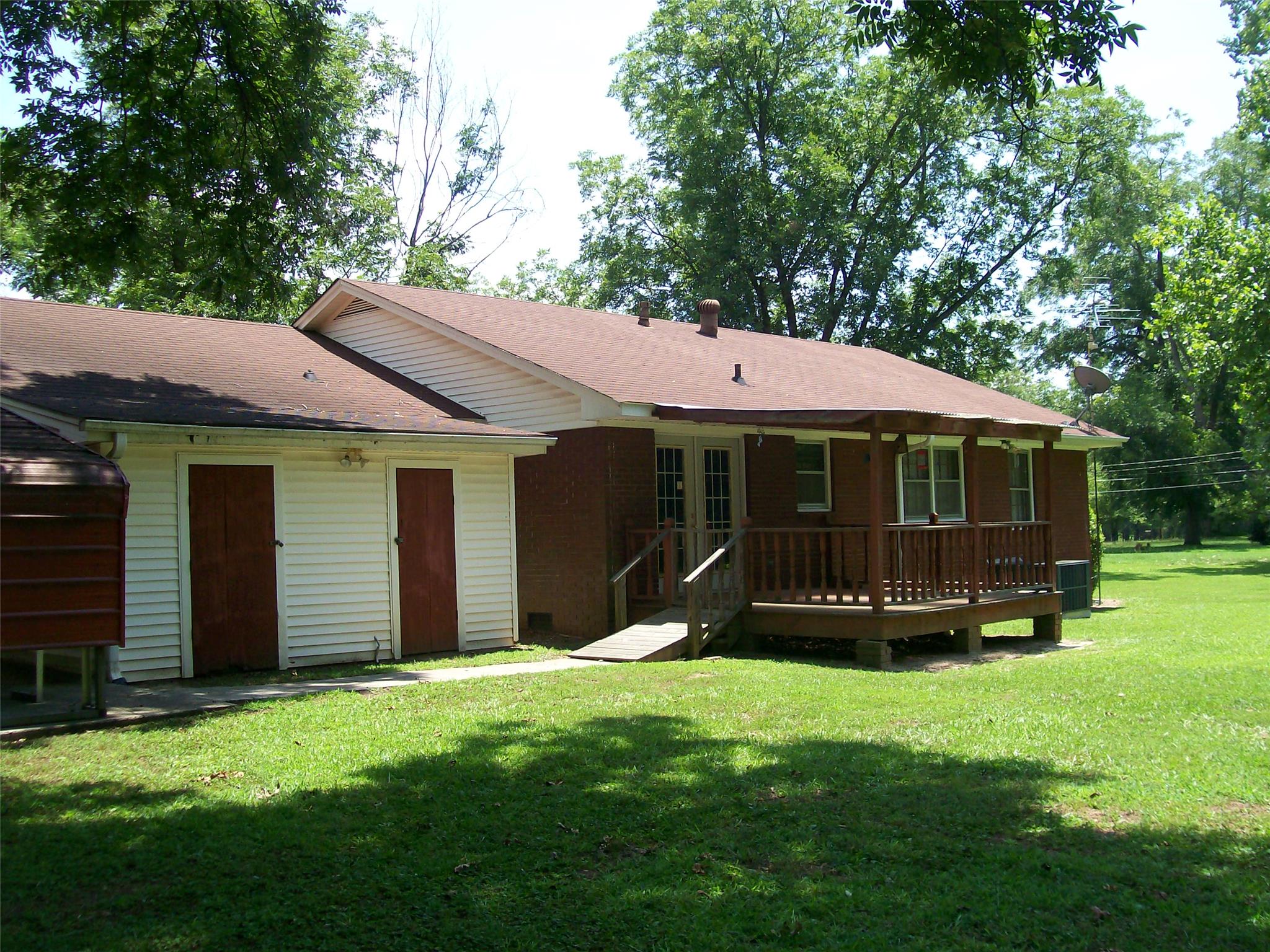 426 Wesley Dr, Jackson, GA 30233 photo 3