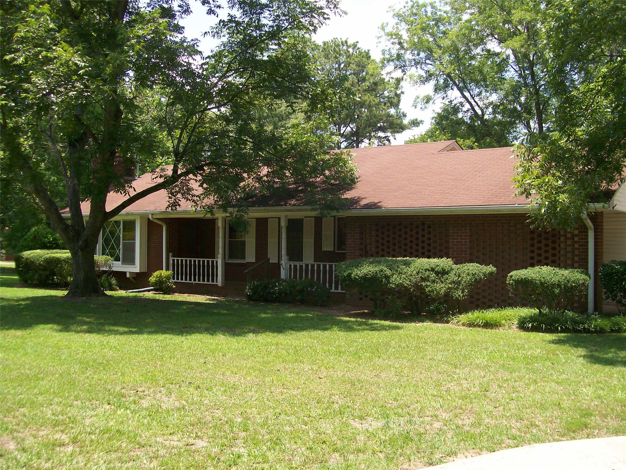 426 Wesley Dr, Jackson, GA 30233 photo 2