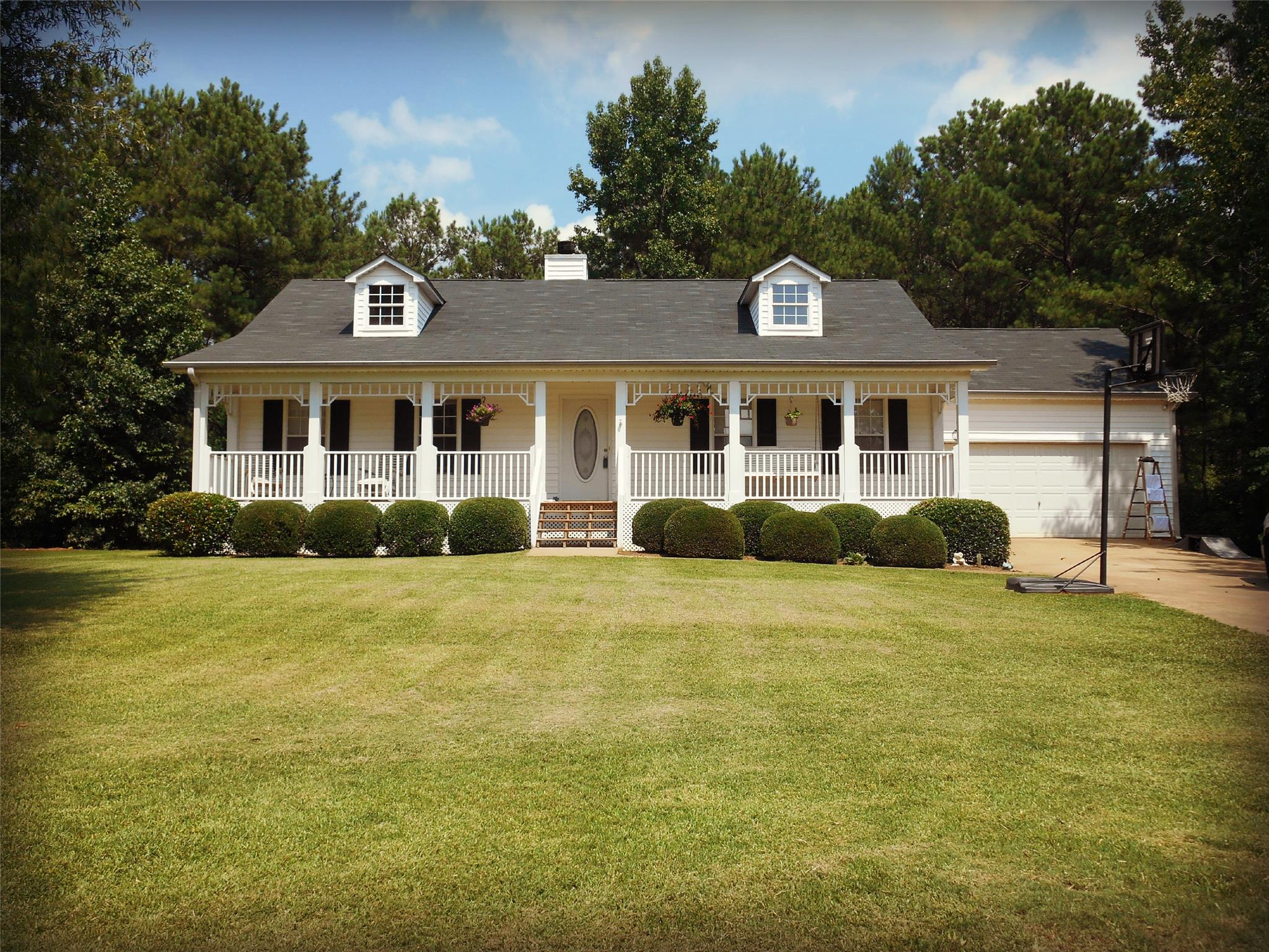 111 Glavine St, Jackson, GA 30233 photo 1