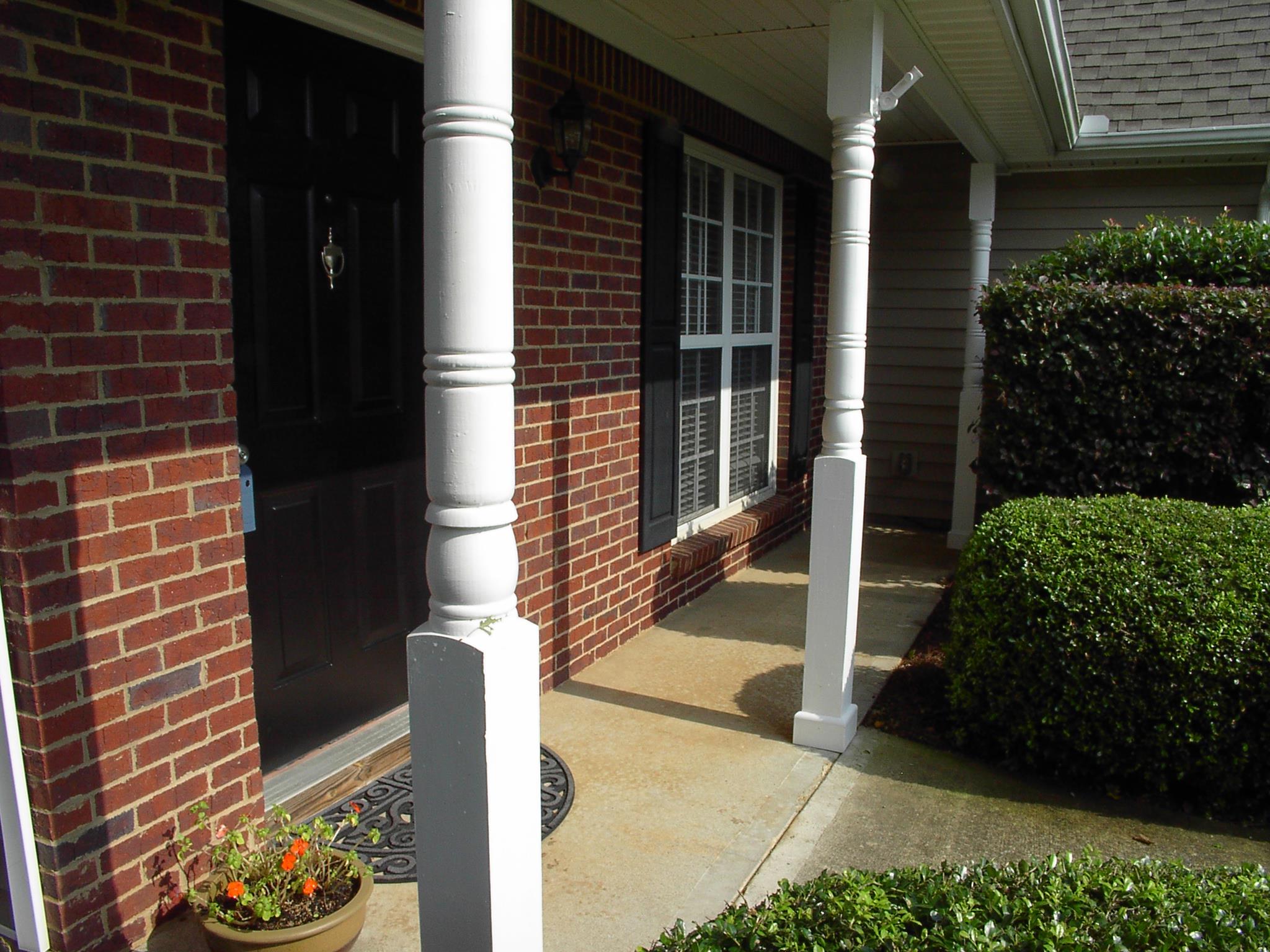 313 Hydesmere Dr, Buford, GA 30518 photo 2