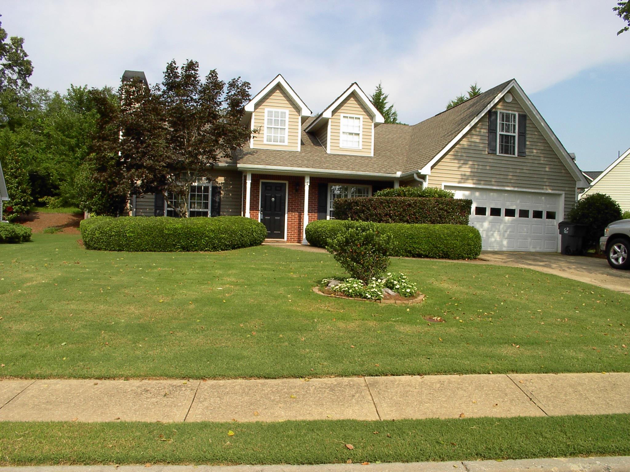 313 Hydesmere Dr, Buford, GA 30518 photo 1