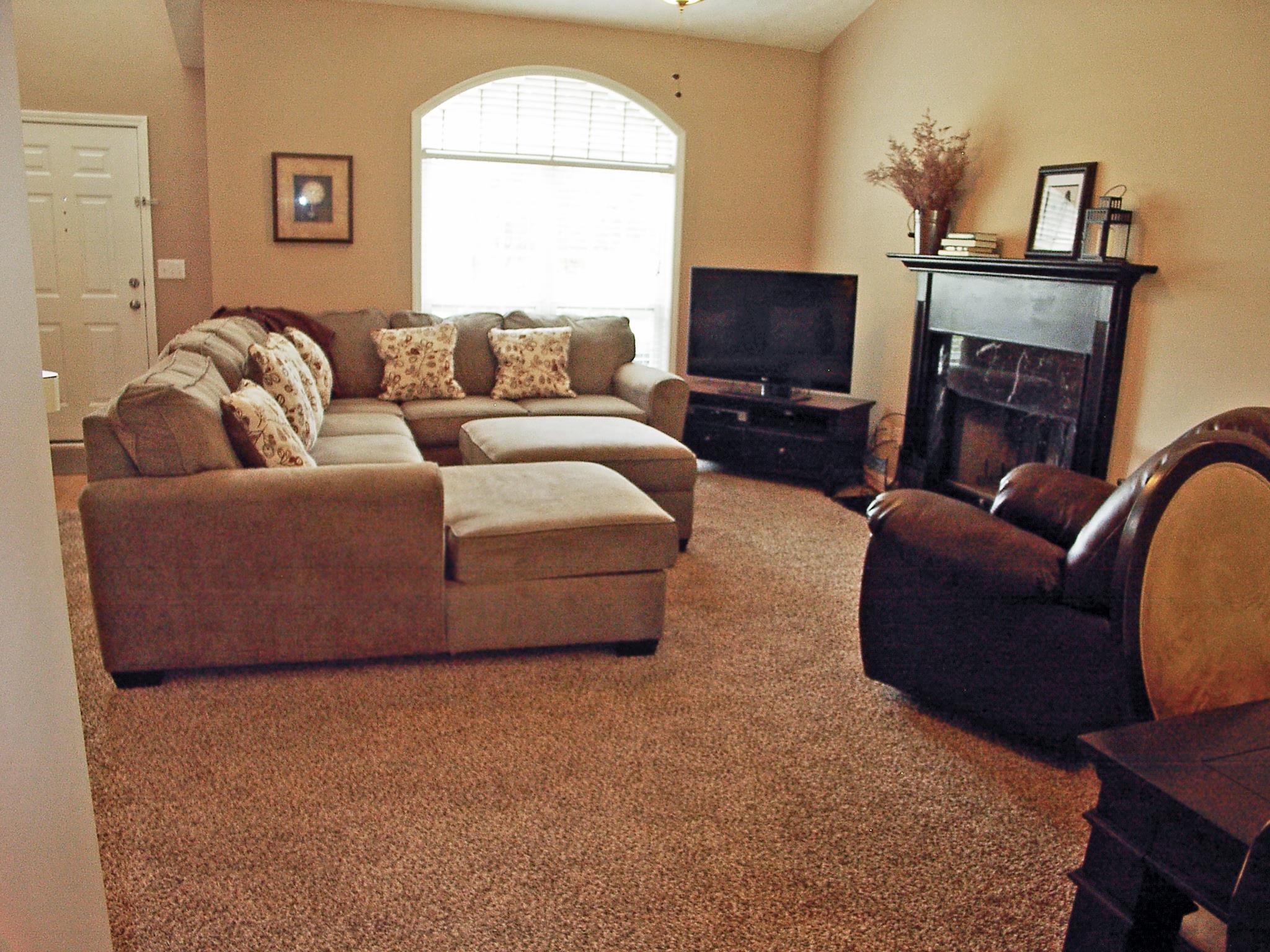 313 Hydesmere Dr, Buford, GA 30518 photo 4