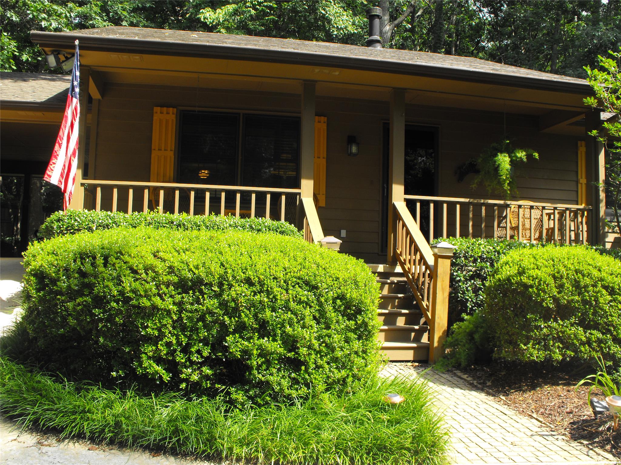5259 Sugar Ridge Dr, Buford, GA 30518 photo 2