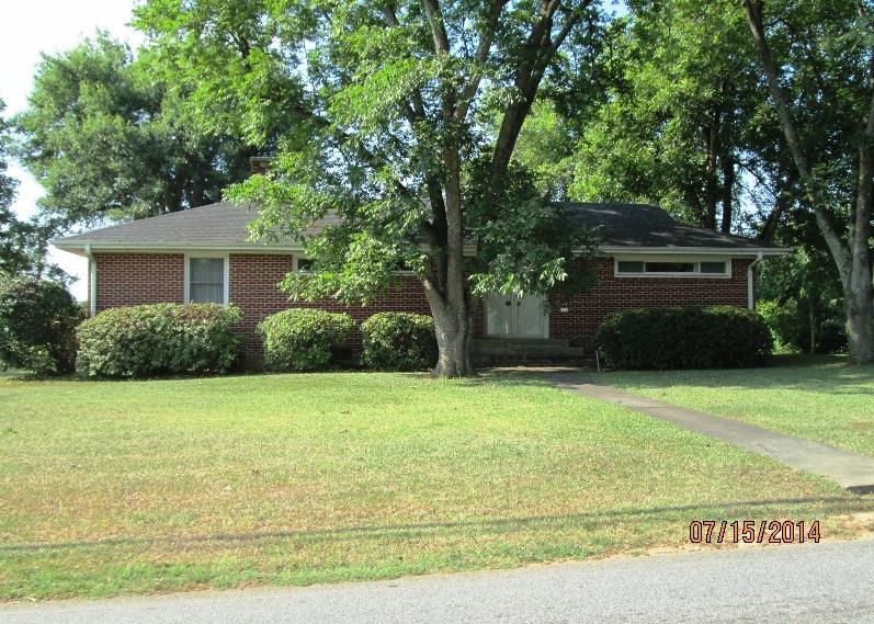 544 E Johnson St, Hartwell, GA 30643 photo 14