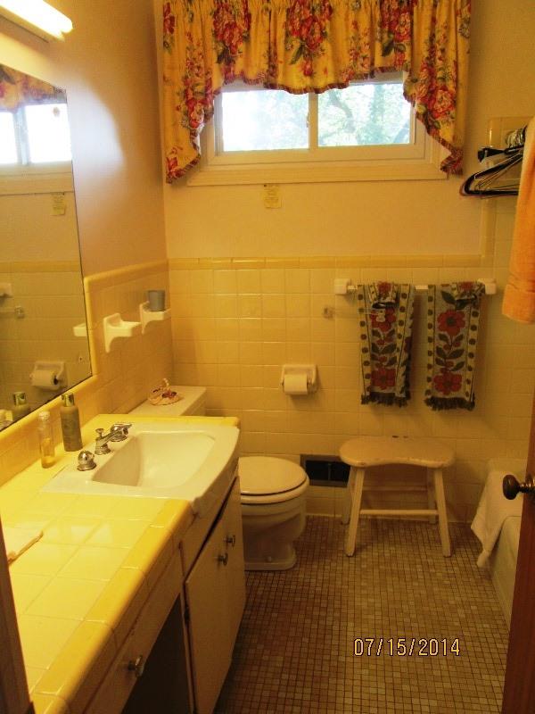 544 E Johnson St, Hartwell, GA 30643 photo 9