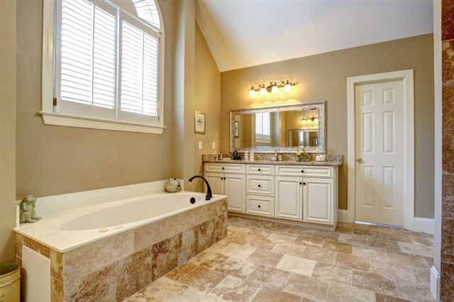 6690 River Crest Pt, Suwanee, GA 30024 photo 13