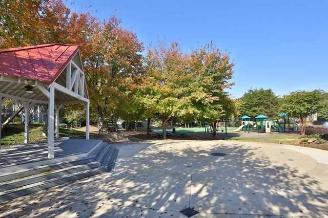 6690 River Crest Pt, Suwanee, GA 30024 photo 24