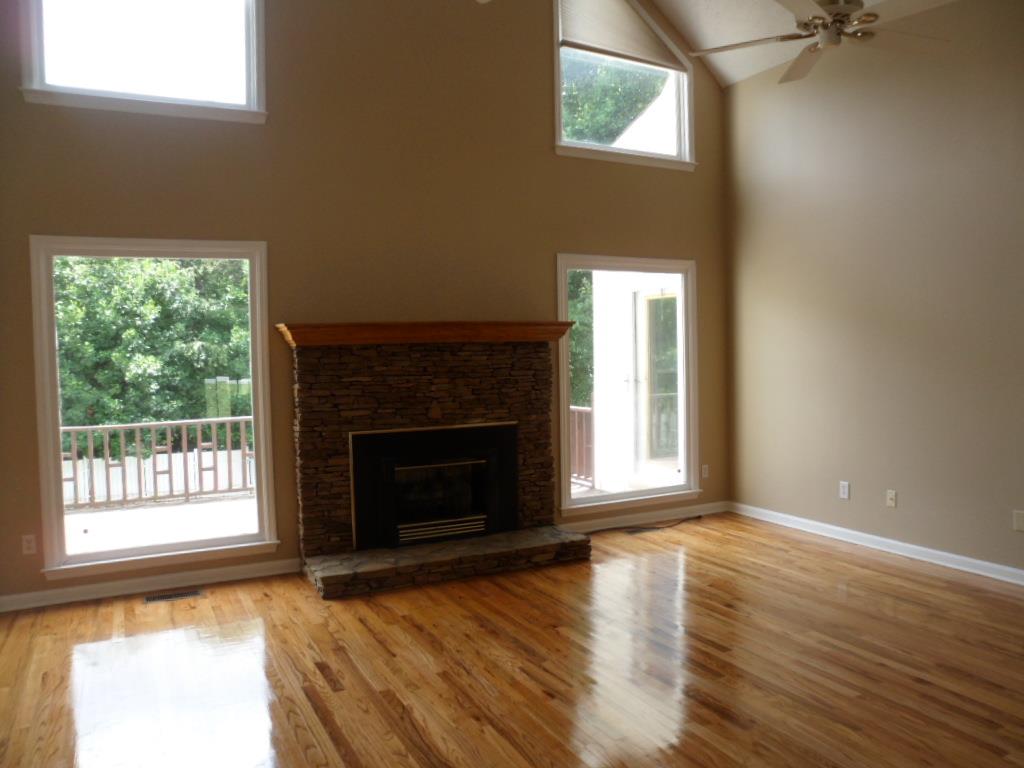 210 Featherwood Dr, Cornelia, GA 30531 photo 8