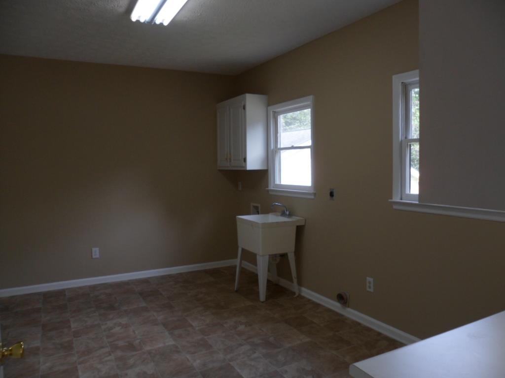 210 Featherwood Dr, Cornelia, GA 30531 photo 6
