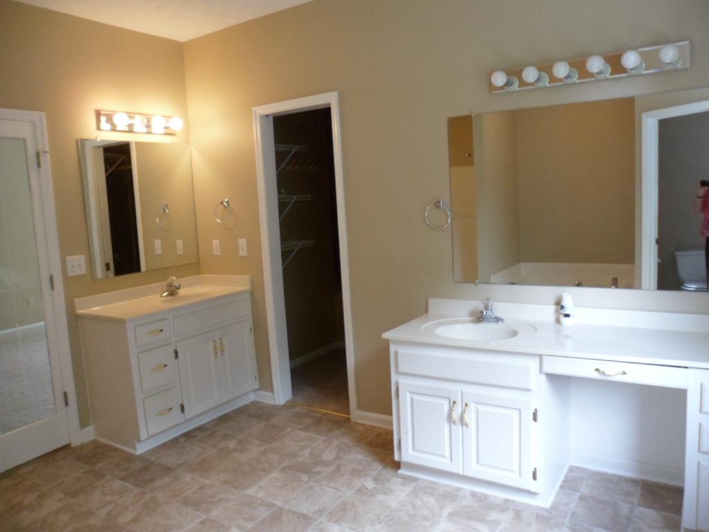 210 Featherwood Dr, Cornelia, GA 30531 photo 11