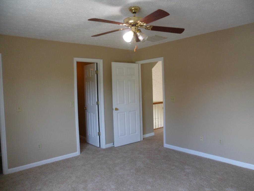210 Featherwood Dr, Cornelia, GA 30531 photo 15