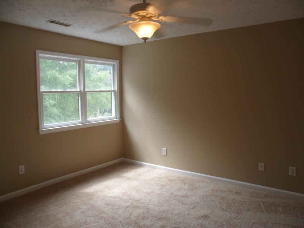 210 Featherwood Dr, Cornelia, GA 30531 photo 17