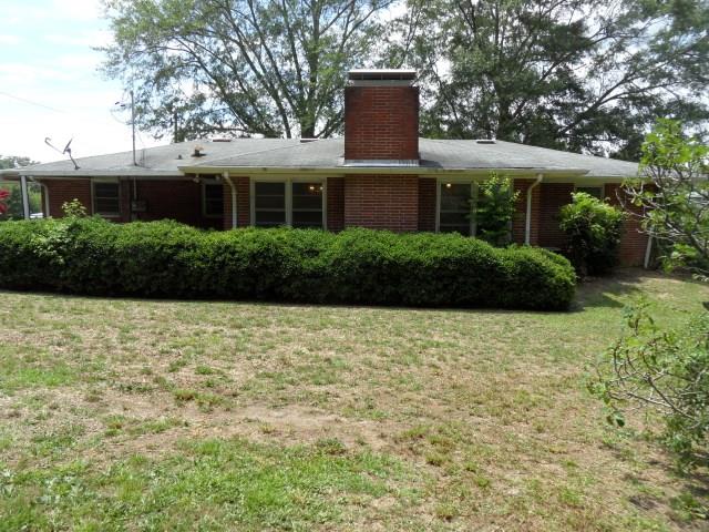 833 Poplar St, Toccoa, GA 30577 photo 2