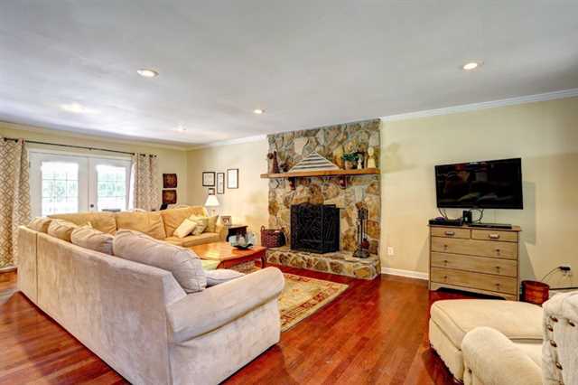 630 Herring Rd, Grayson, GA 30017 photo 4